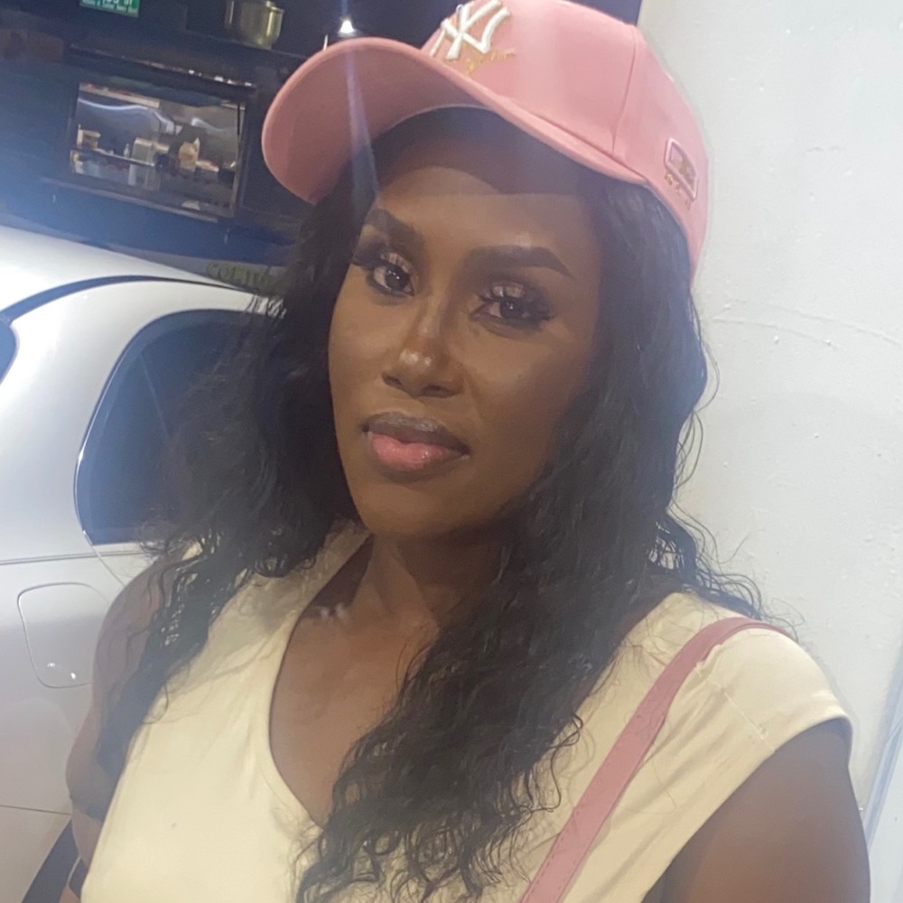 Meet your Posher, Shakia